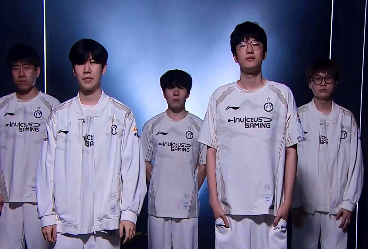 包含IG轻取FNC，Scout团战一打五激烈交锋成都决赛之夜，锁定晋级资格的词条