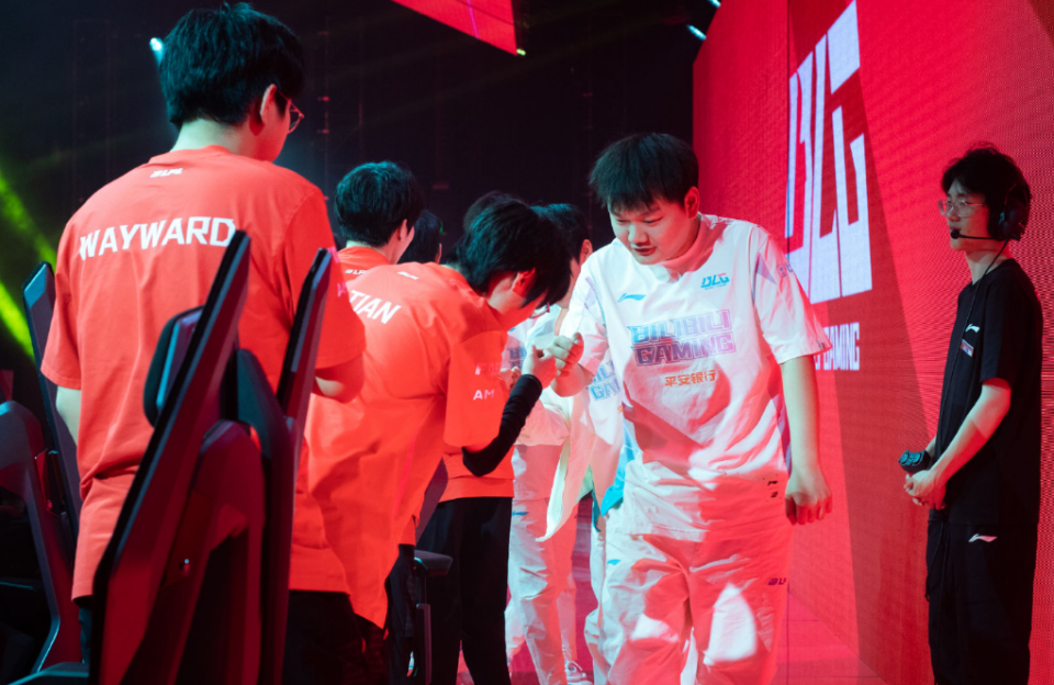 开云体育直播-KT碾压BLG，JackeyLove开启传奇时刻焦点之战八强赛，成为赛场最大亮点的简单介绍