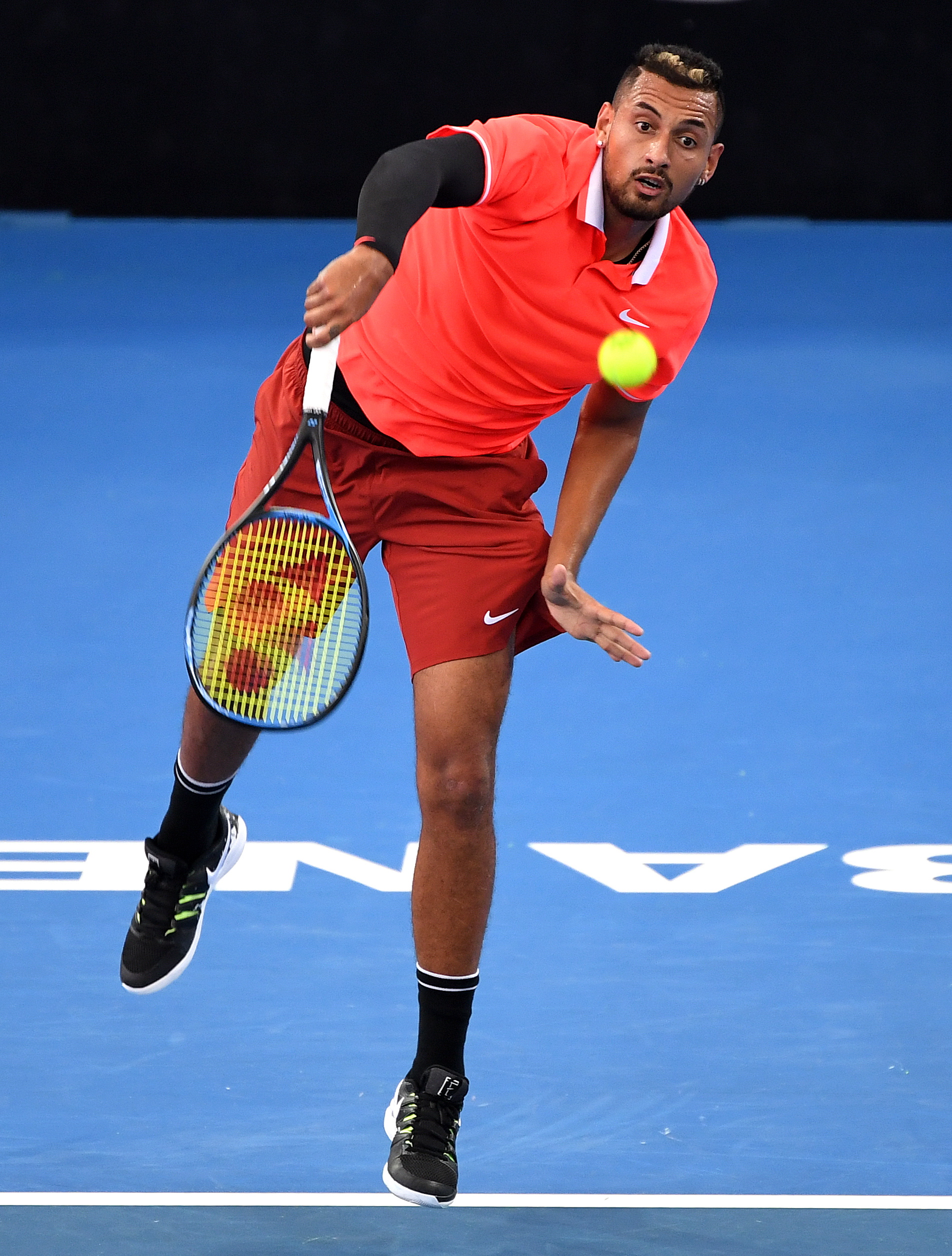 包含世界网球队完胜澳大利亚网球队，克耶高斯惊艳世界的词条