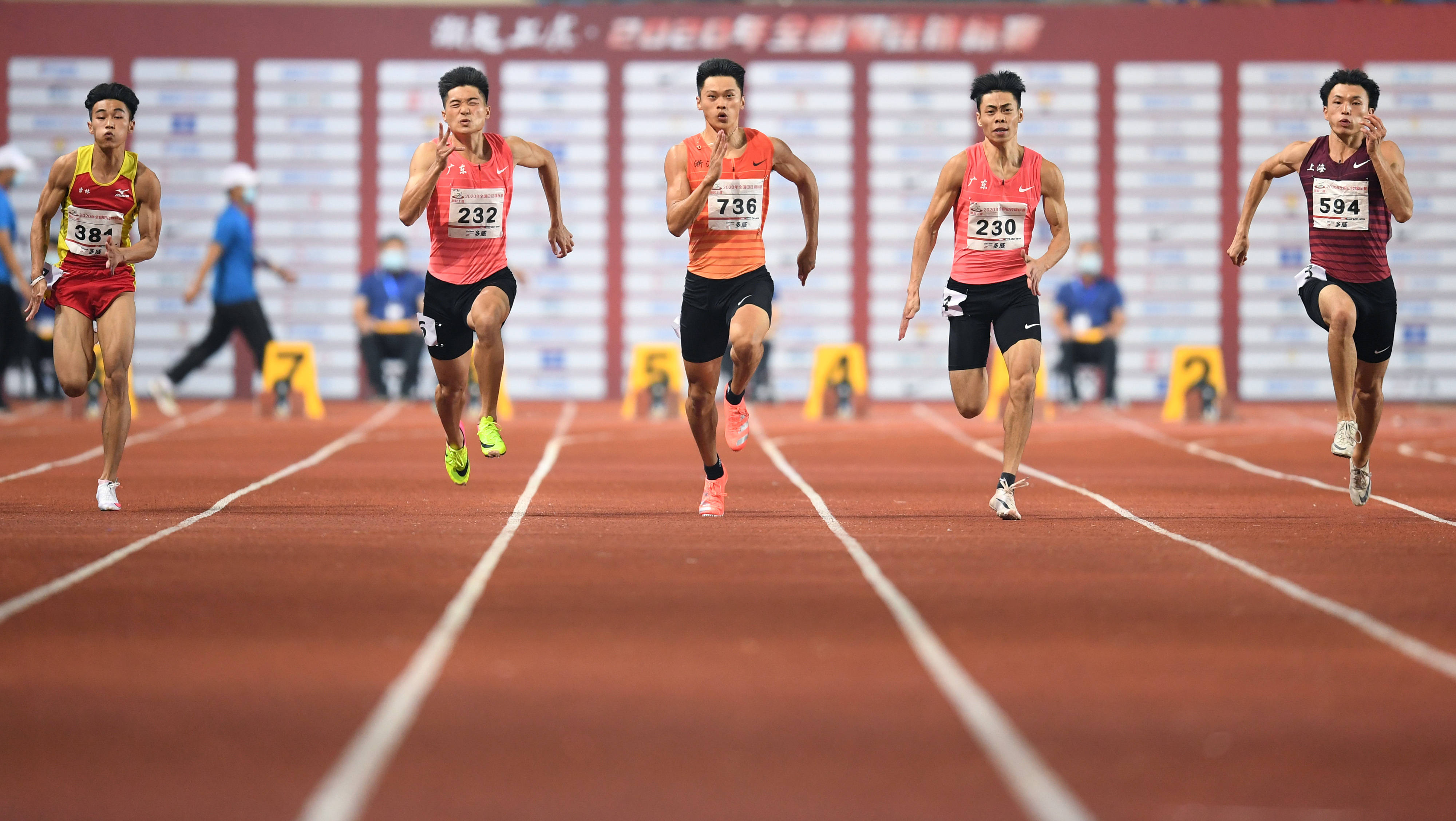 开云体育入口-关于联赛进程激烈，百米冲刺精彩纷呈的信息