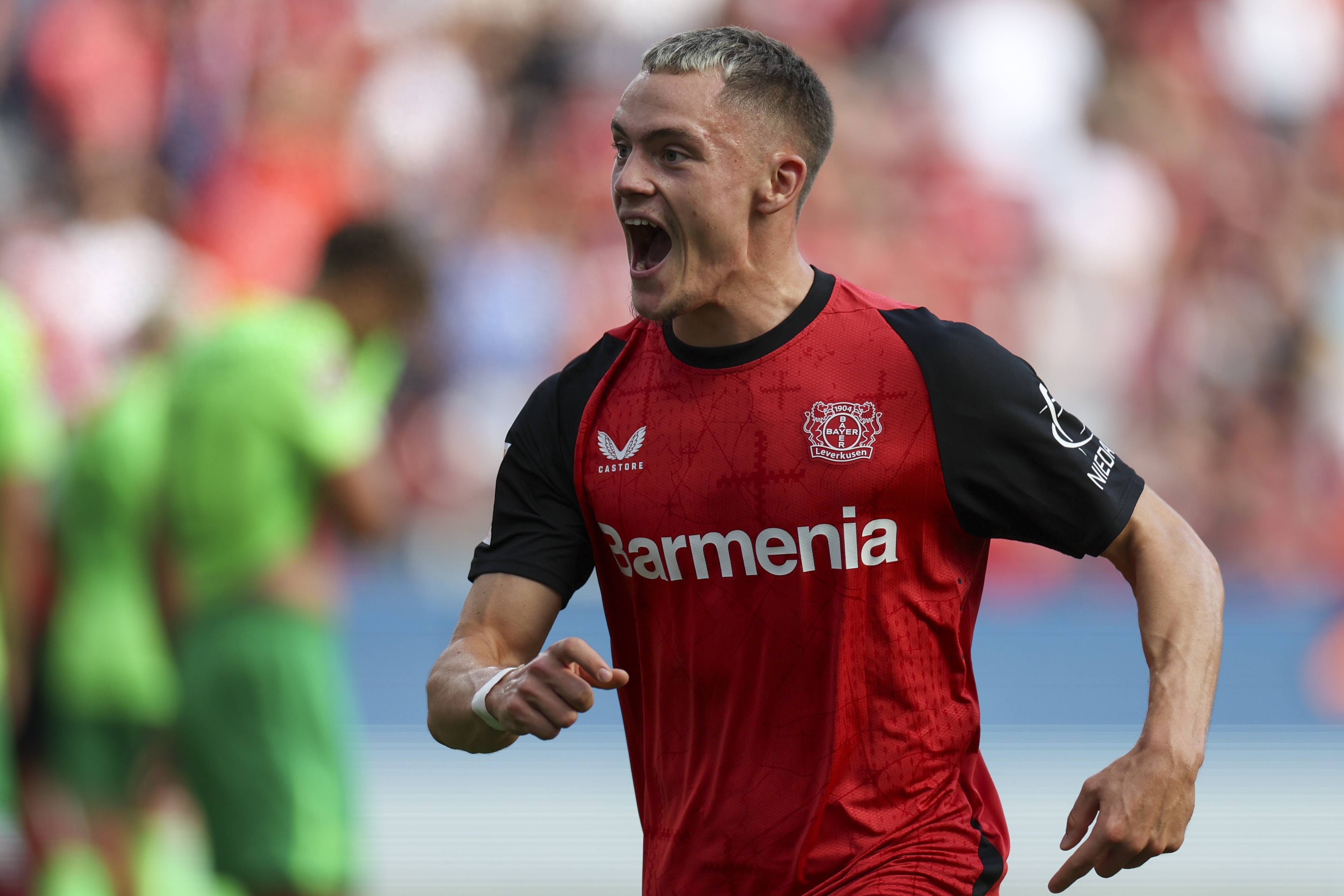 斯图加特主场好局，球迷掌声狂飙的简单介绍