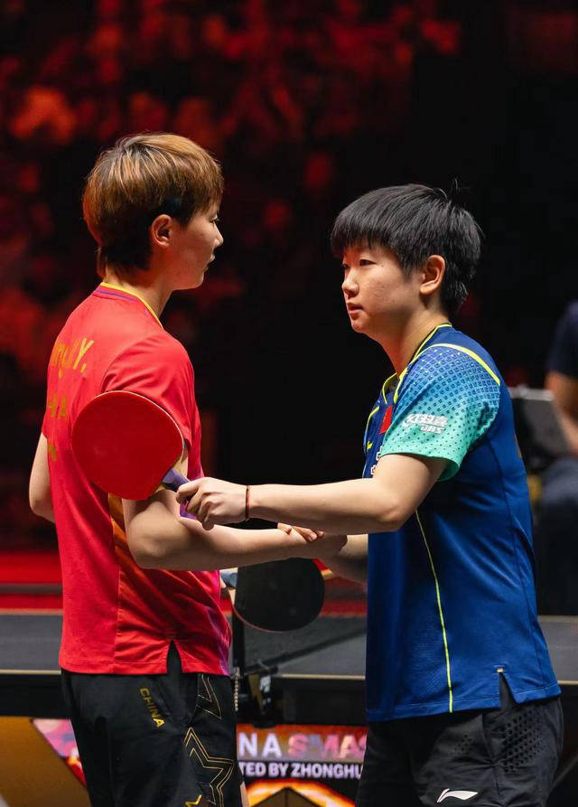 关于朝鲜击败对手获得了金牌榜首位置的信息