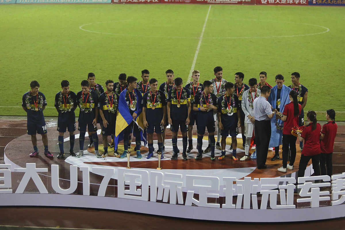 开云体育登录-激烈较量！球队奋力拼搏追求胜利荣誉