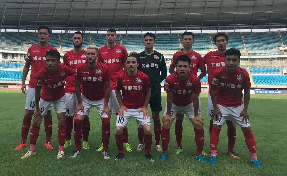 开云足球直播-洛阳队在主场大胜重庆，豪取三分