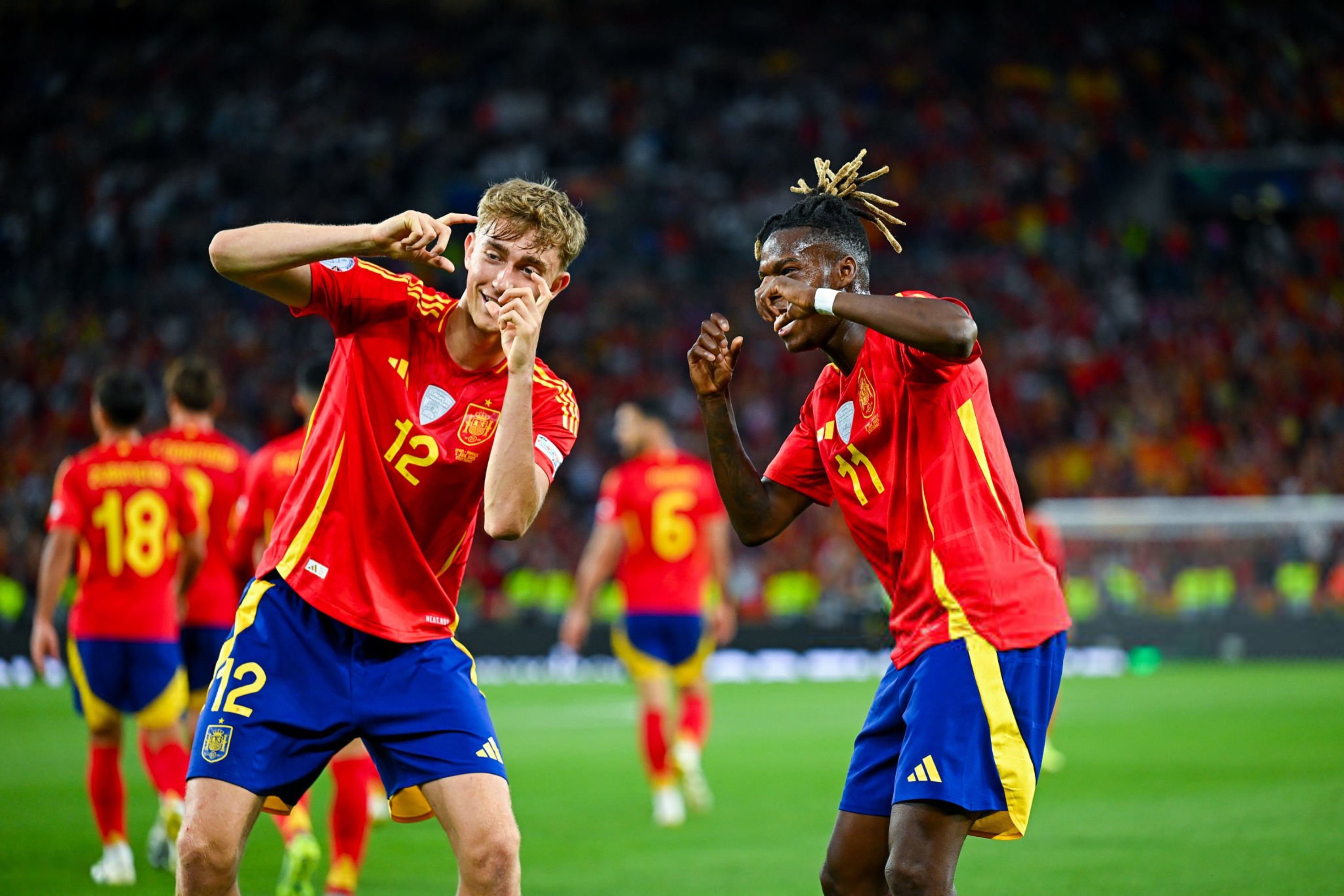 包含意大利队以惊人表现挺进欧联国家杯半决赛的词条 包含意大利队以惊人表现挺进欧联国家杯半决赛的词条