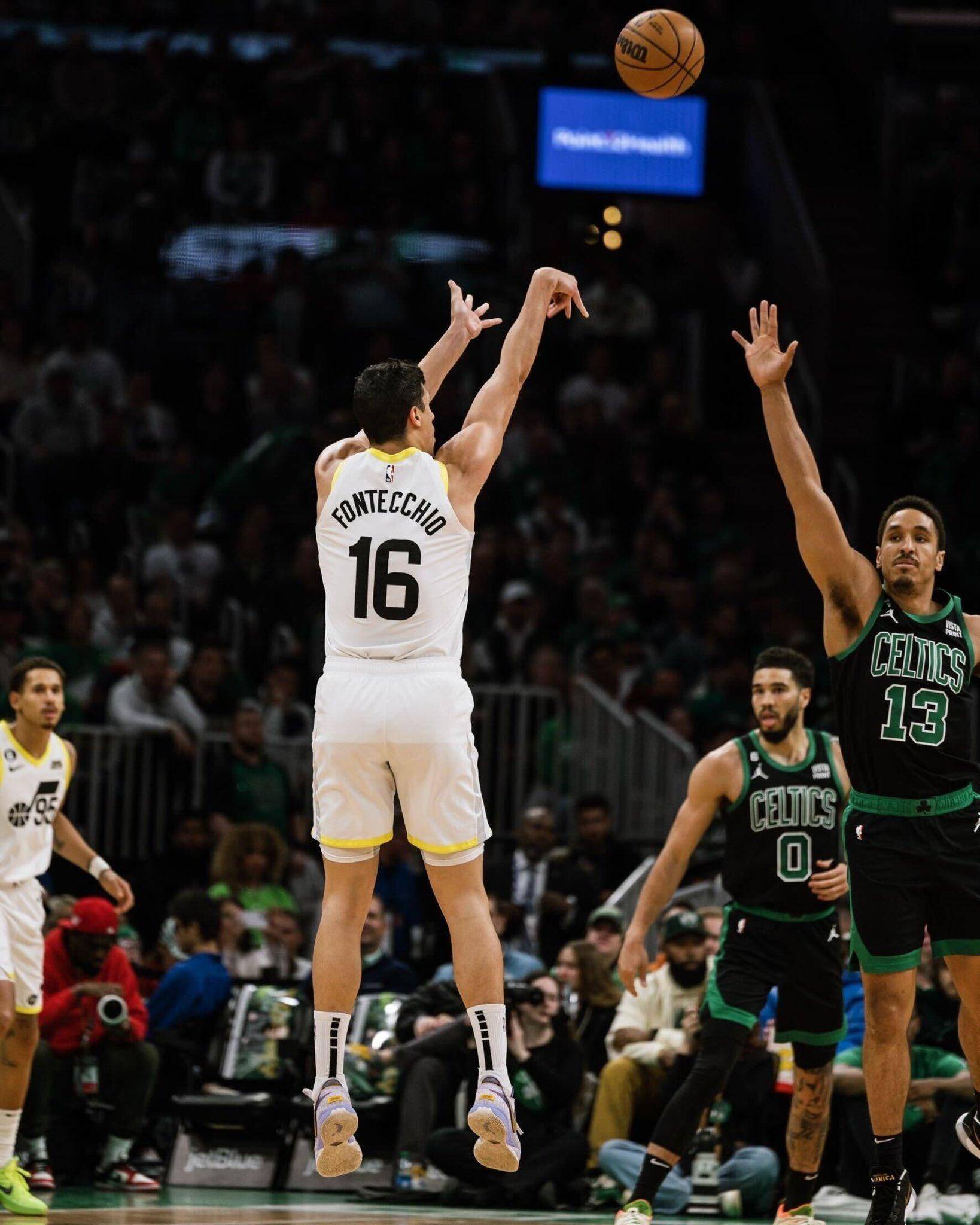 开云足球直播-人尼克成员受伤，季后赛存未知状况的简单介绍