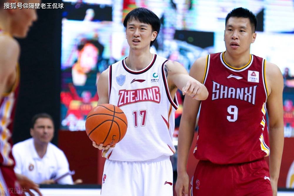 包含镇江男篮风起云涌，创造奇迹新篇章的词条