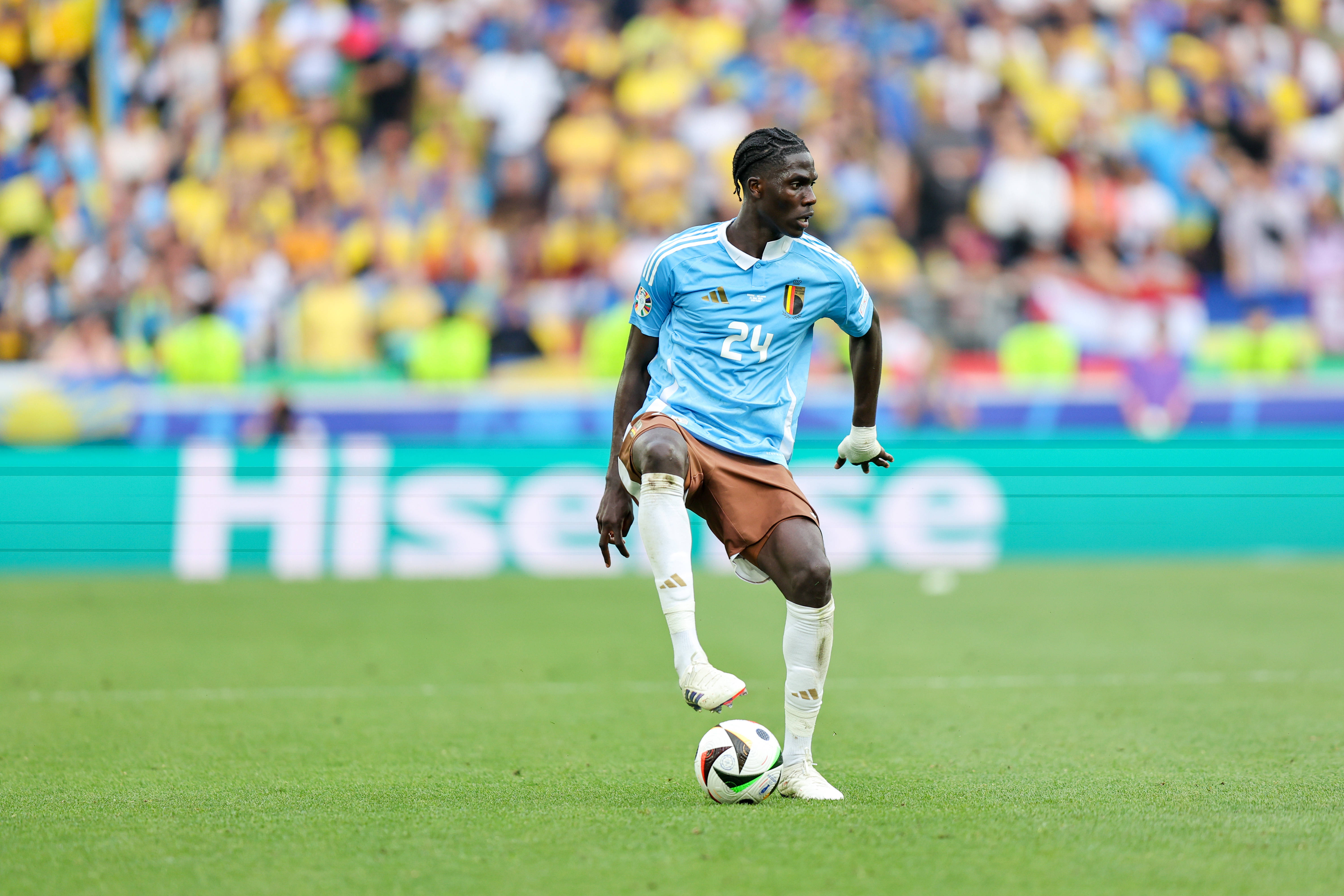 包含比利时队主教练强调精准射门的词条