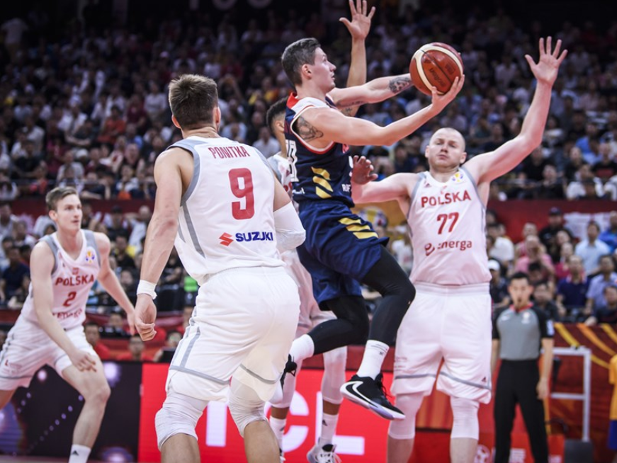 波兰队逆转法国队，张继科刷新纪录