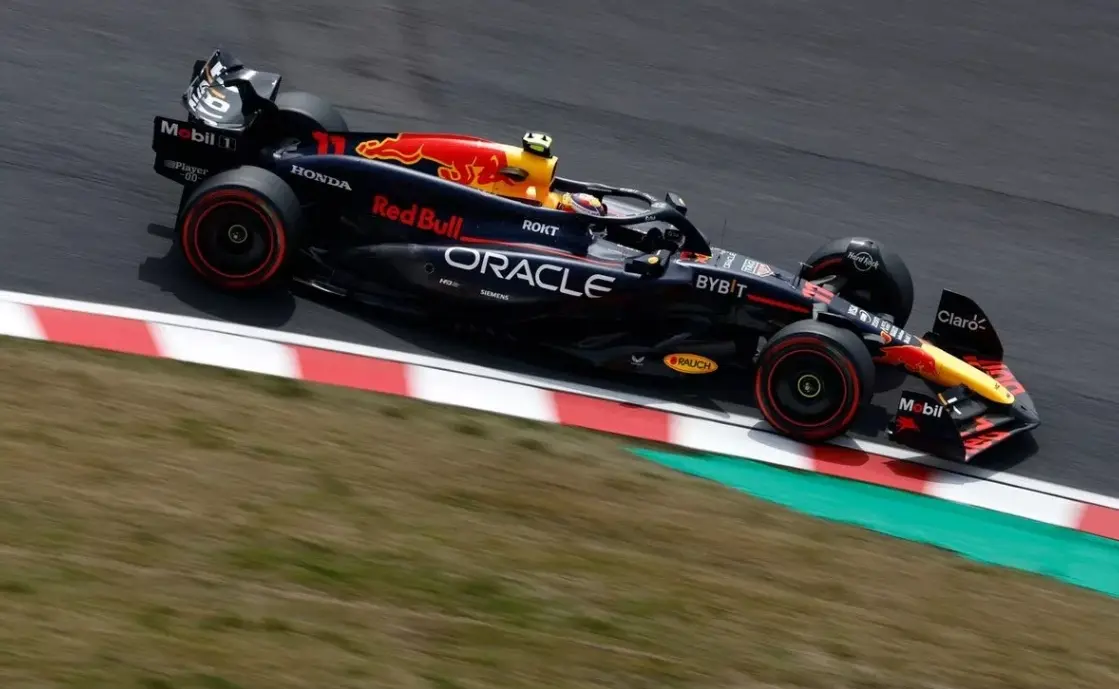 红牛二队翻盘索伯车队,维斯塔潘惊艳四座 红牛二队翻盘索伯车队,维斯塔潘惊艳四座