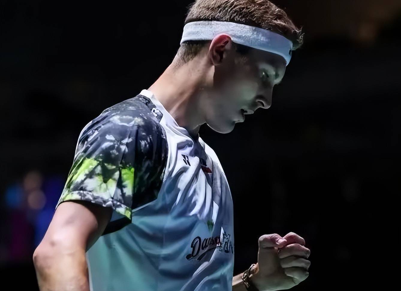 包含印尼队鏖战丹麦队，安赛龙点燃赛场的词条