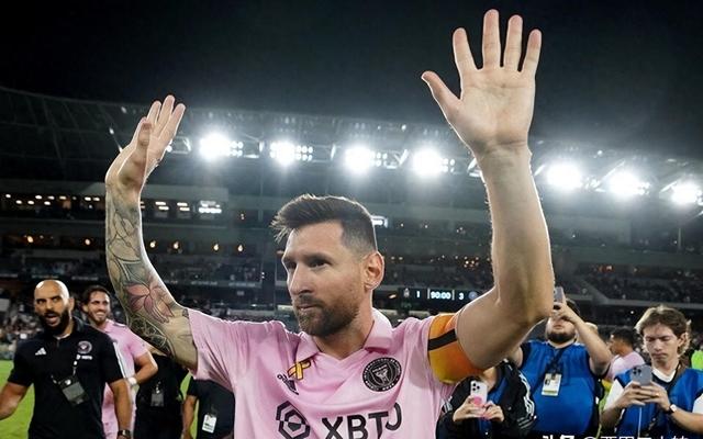 阿根廷轻取皇马，托尼点燃赛场的简单介绍