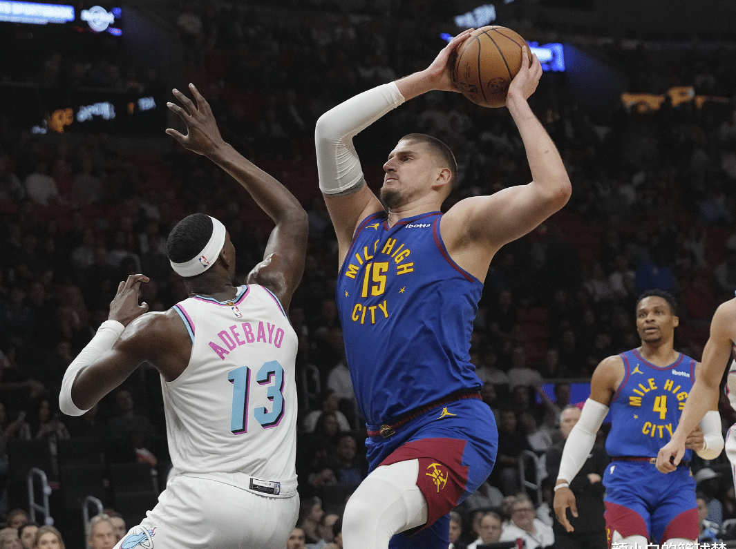 包含猛龙绝杀鹈鹕，约基奇关键制胜的词条