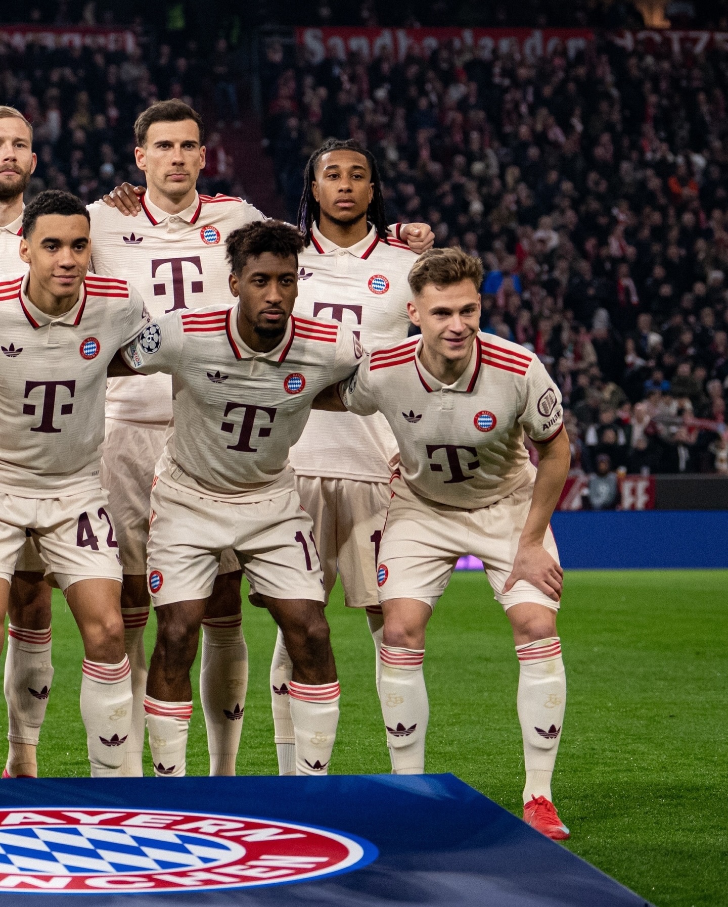 拜仁鏖战那不勒斯，本泽马状态火热的简单介绍