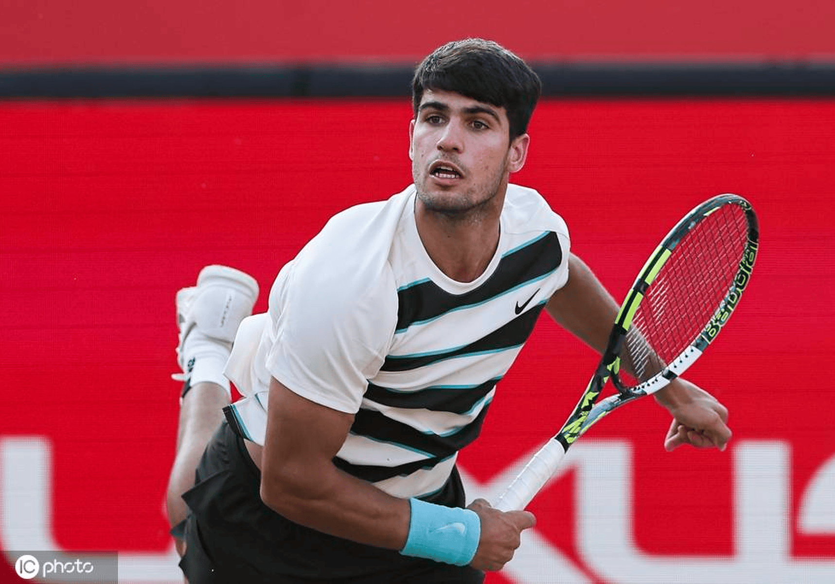 拉沃尔杯翻盘年终总决赛,阿尔卡拉斯惊艳四座的简单介绍 拉沃尔杯翻盘年终总决赛,阿尔卡拉斯惊艳四座的简单介绍