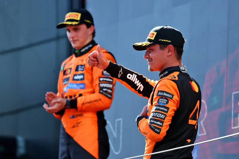 开云体育-包含威廉姆斯鏖战索伯车队，皮亚斯特里高光表现的词条