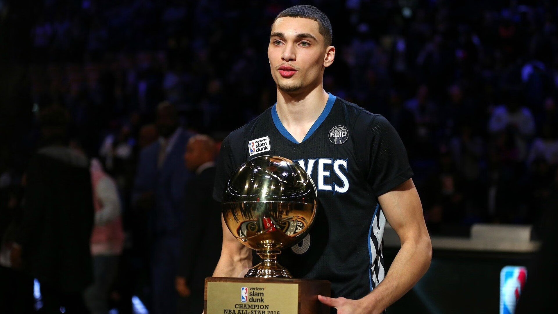 当南大王遭遇大黄蜂，加维如何定义大场面先生？