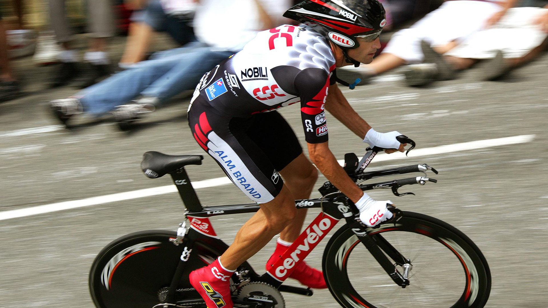 开云体育官方网站-特奥全程高能输出引爆赛场，马赛制霸奥地利展现王者风范