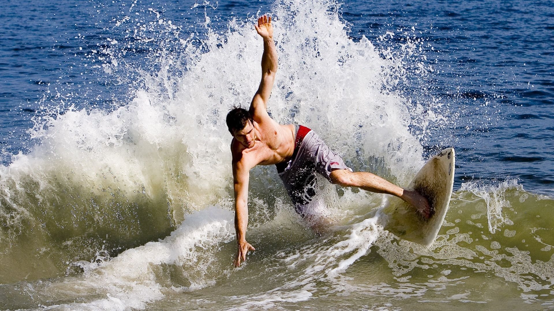 绝杀与传奇，克罗地亚的坚韧与苏亚雷斯的不朽纪录