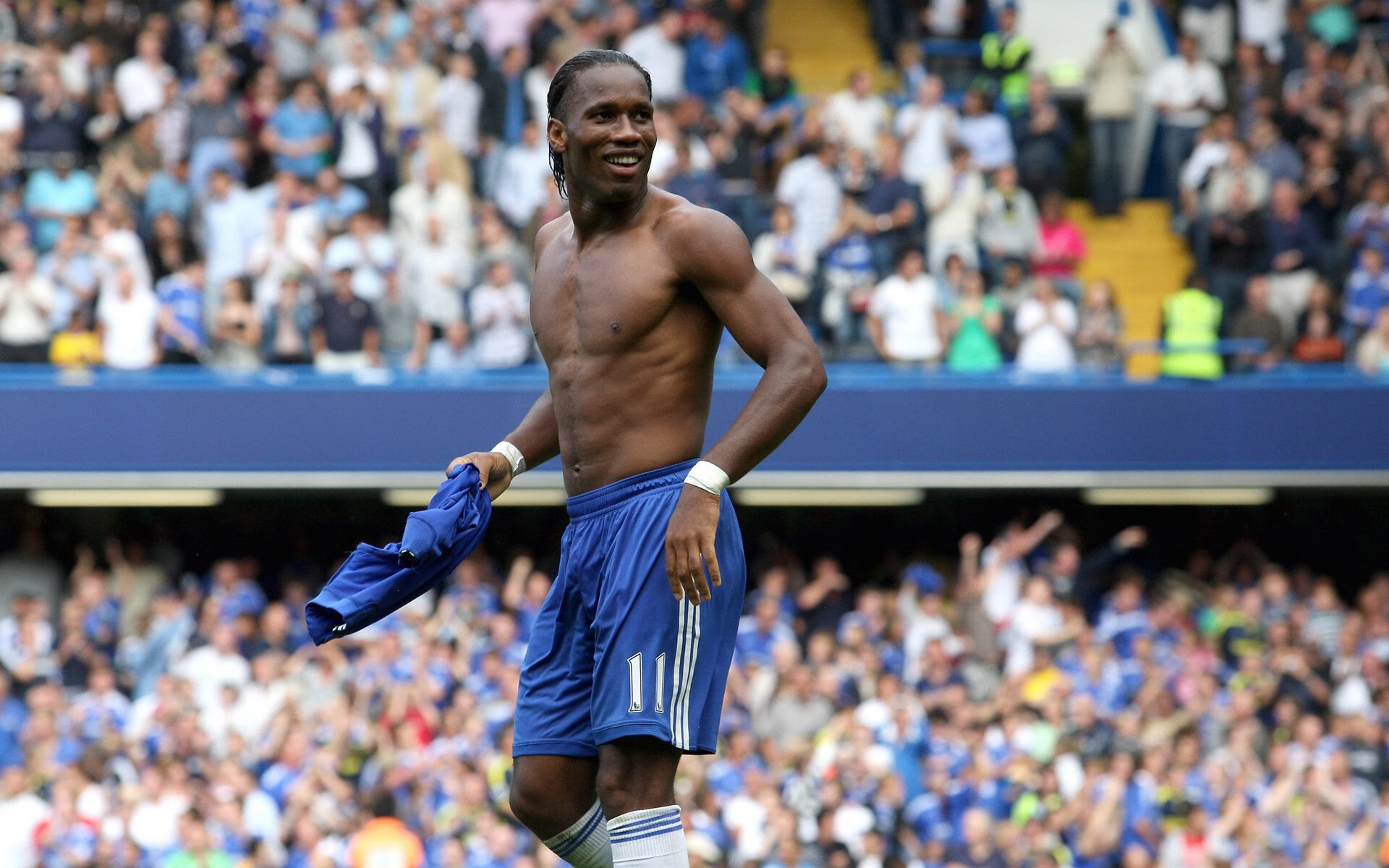 布鲁诺·费尔南德斯统治全场，波兰惊险击败哥伦比亚的战术博弈